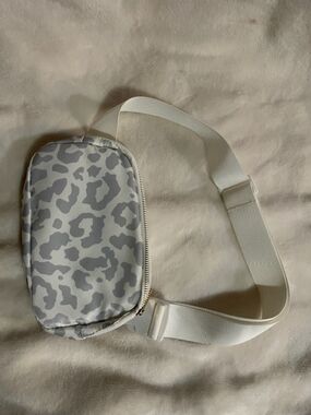 White Leopard Print Crossbody Belt Bag
